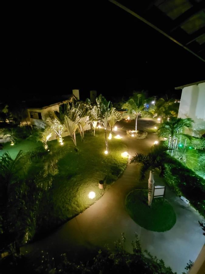 Apartamento Em Guarajuba 200M Da Praia Камасарі Екстер'єр фото